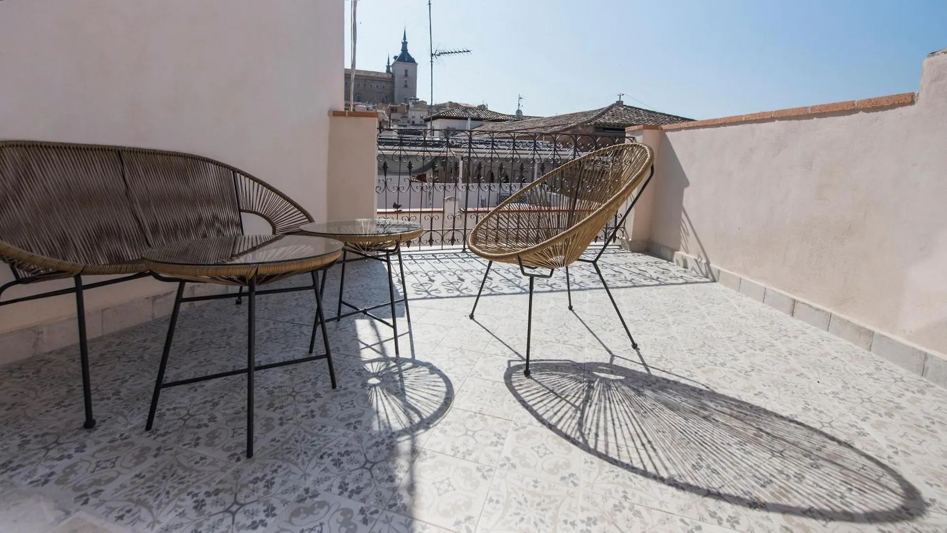 Apartamentos Boutique Pinocho Toledo Apartment